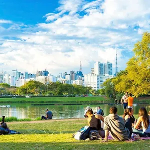 Сasa de vacaciones Modernos Totalmente Mobiliados Com Academia Proximo A Metro Parque Ibirapuera E Hospitais, São Paulo